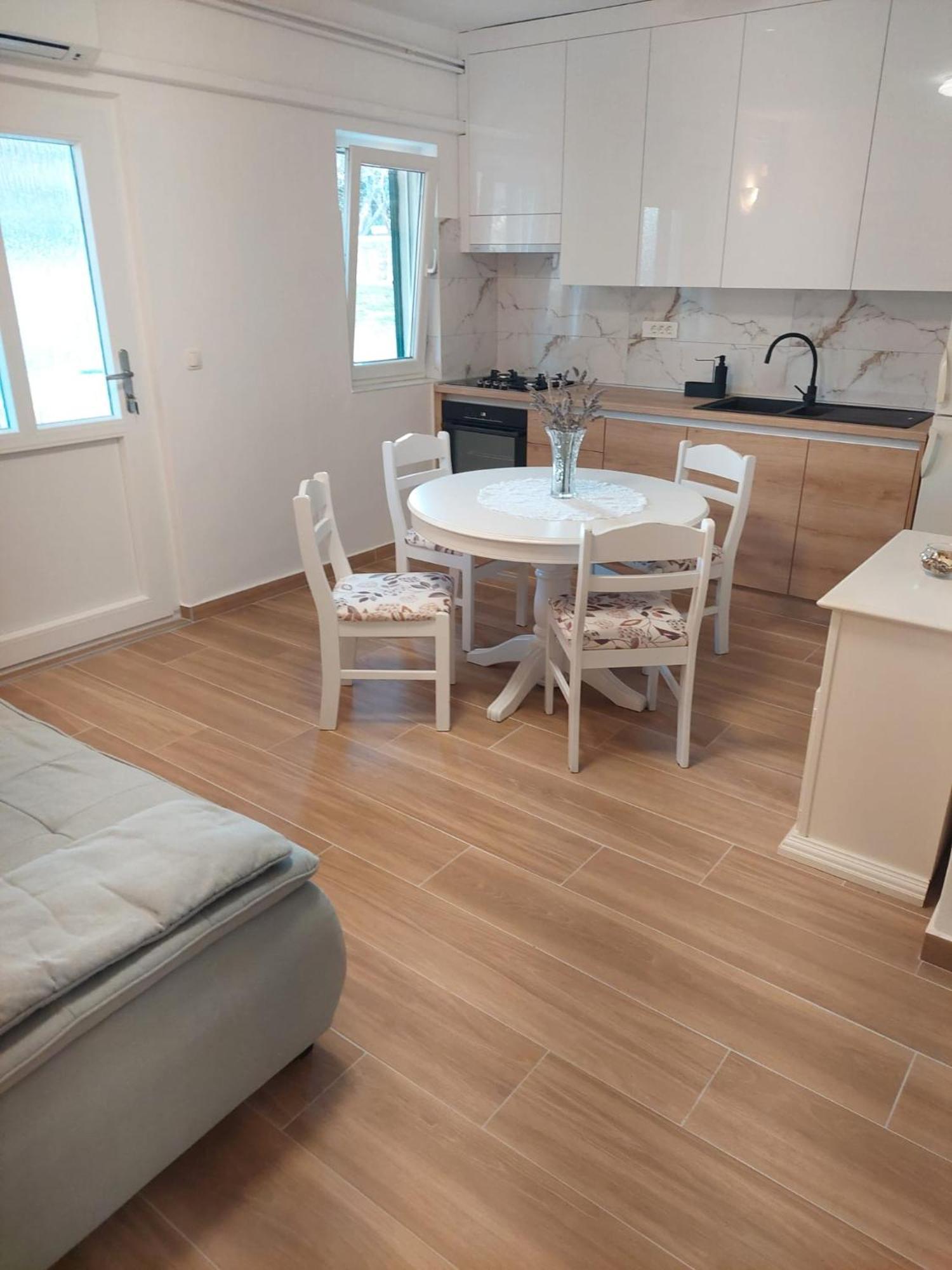 וודיצה Holiday Apartment מראה חיצוני תמונה